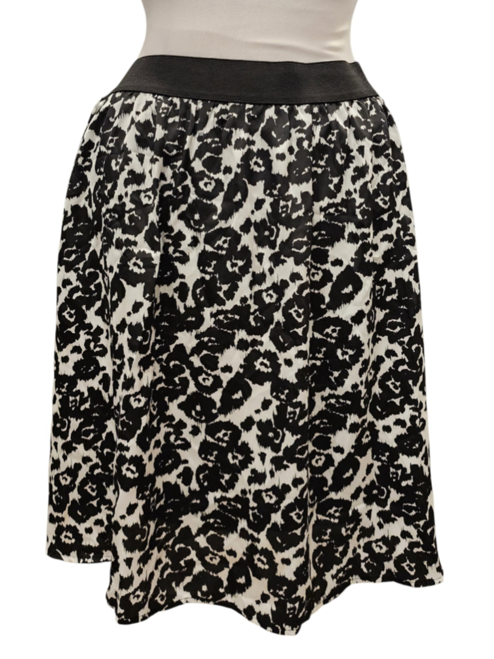 Worthington 3X Black White Abstract Print A-Line Skirt Elastic Waist Gold Zipper